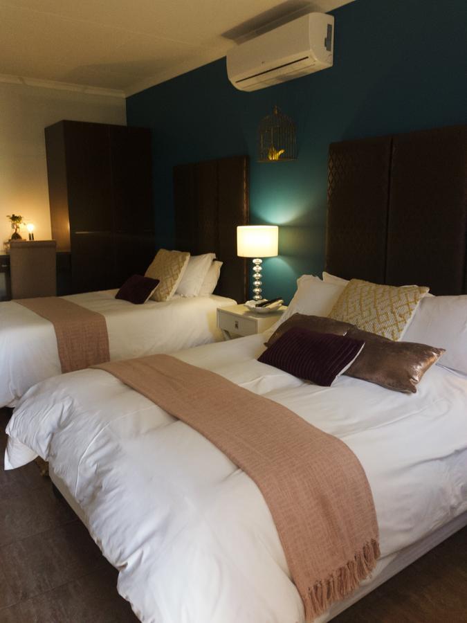The Hedge Guesthouse Kuruman Esterno foto